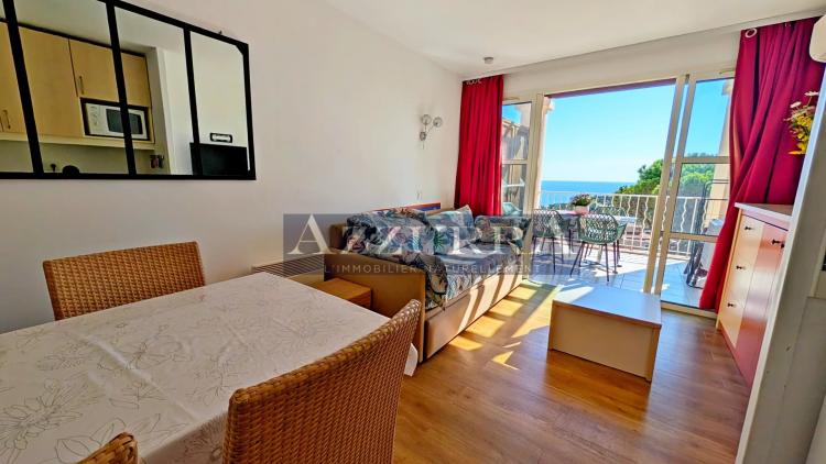 AGAY CAP ESTEREL 2 PIECES DERNIER ETAGE VUE MER PANORAMIQUE