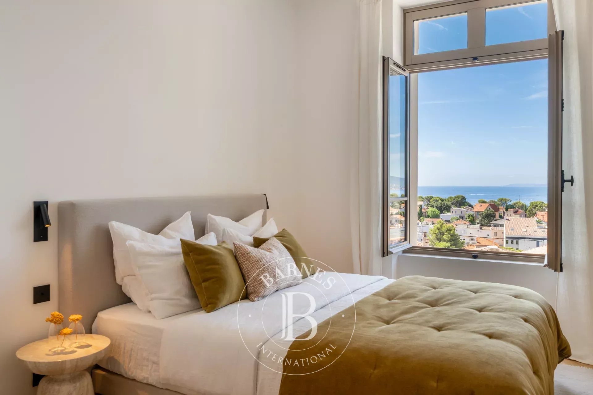 VILLA BELLE ÉPOQUE RÉNOVÉE - VUE MER PANORAMIQUE - CENTRE VILLE
