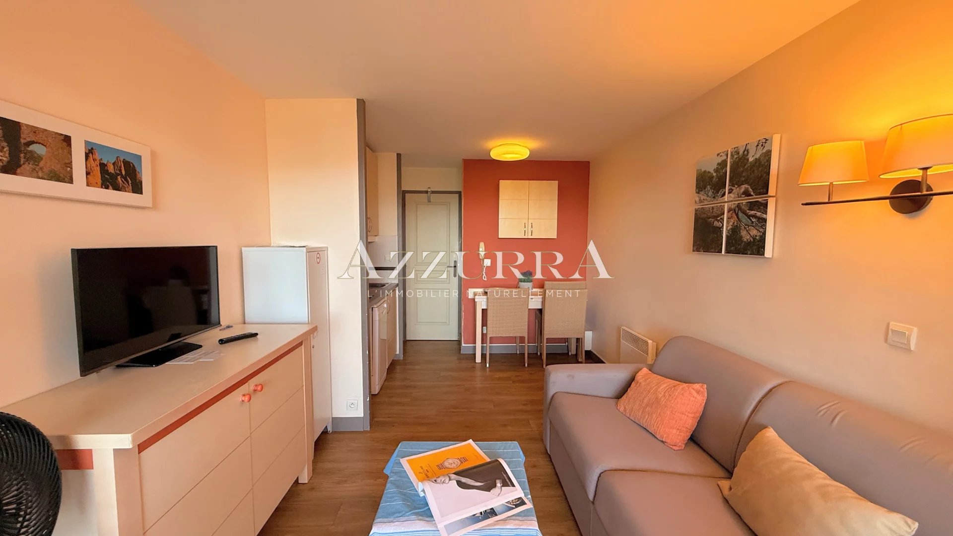 À vendre – Studio cabine avec vue exceptionnelle sur l'Estérel et la baie d'Agay