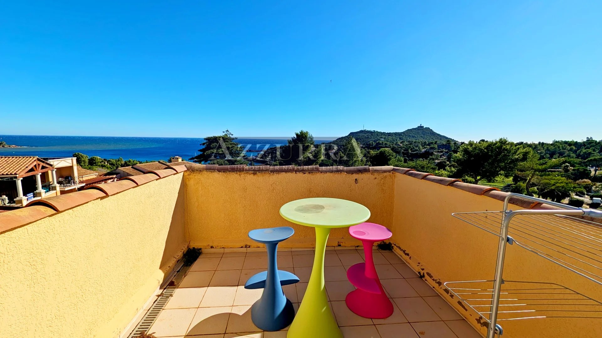 AGAY CAP ESTEREL 3 PIECES DUPLEX VUE MER PANORAMIQUE