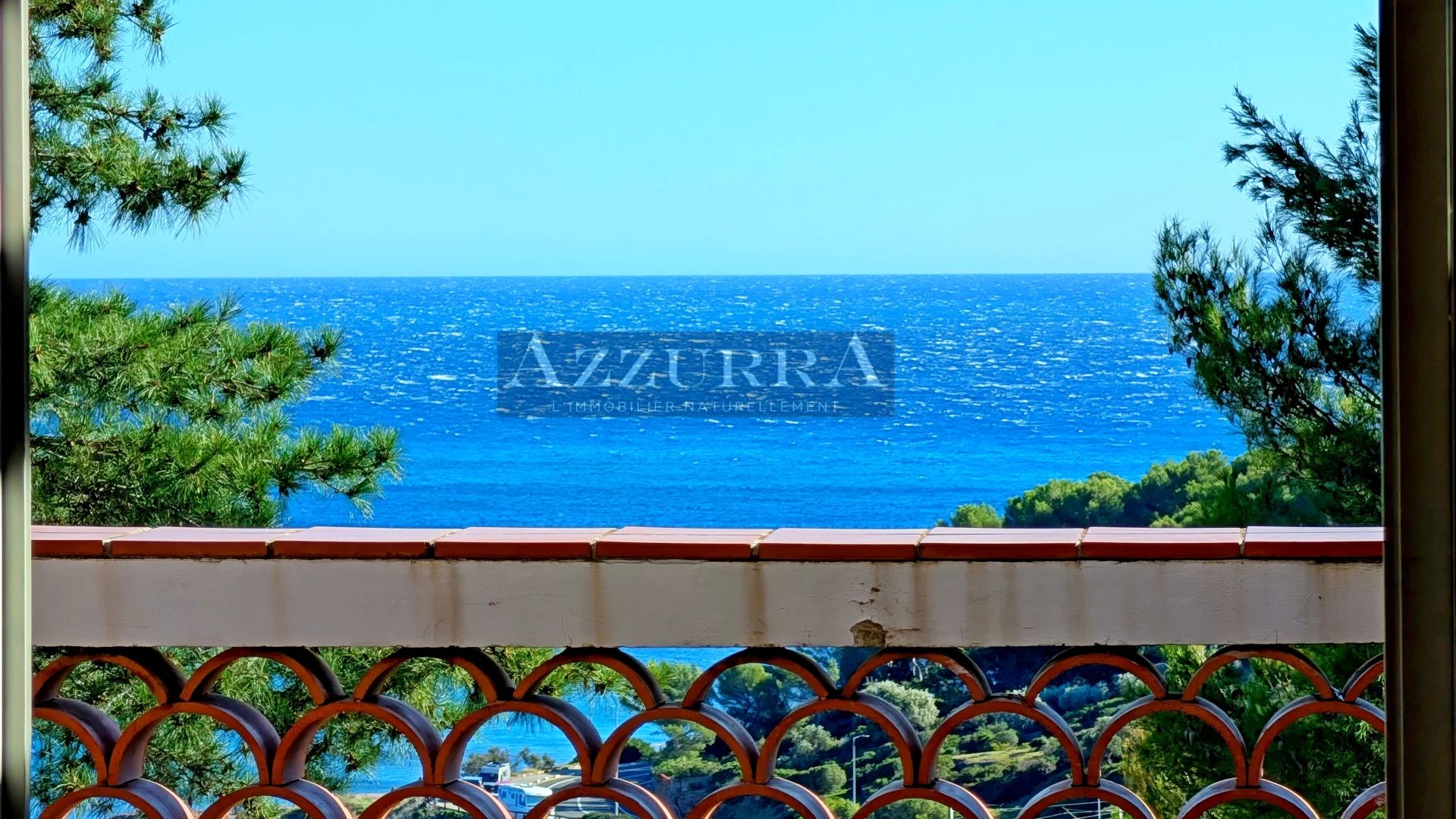 AGAY CAP ESTEREL 3 PIECES DUPLEX VUE MER PANORAMIQUE