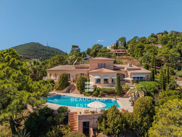 Villa 5 chambres avec vue mer panoramique – Le Trayas