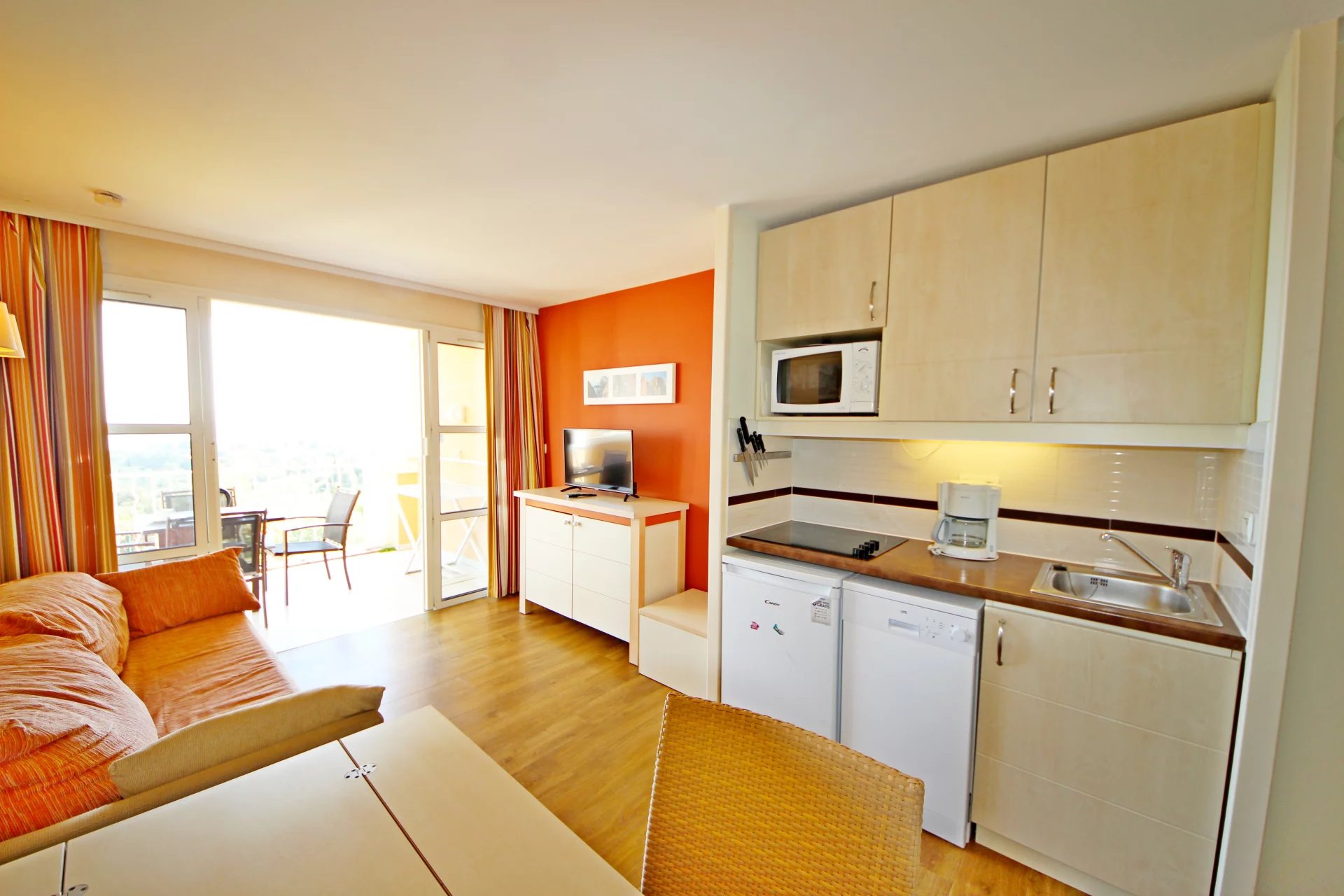 Sous offre RARE Agay Cap Esterel grand studio cabine vue mer panoramique. idéal PMR
