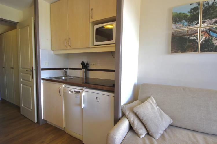 EXCLUSIVITE AZZURRA AGAY CAP ESTEREL  VILLAGE PIERRE & VACANCES APPARTEMENT 2 PIÈCES AVEC JARDIN