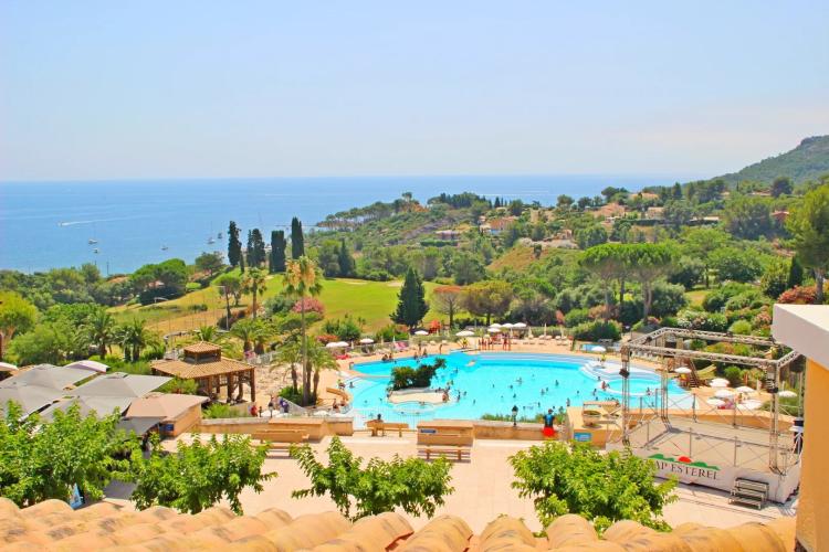 AGAY CAP ESTEREL Murs commerciaux occupés - Rentabilité nette 6% - Emplacement Premium Cap Estérel (Saint-Raphaël)