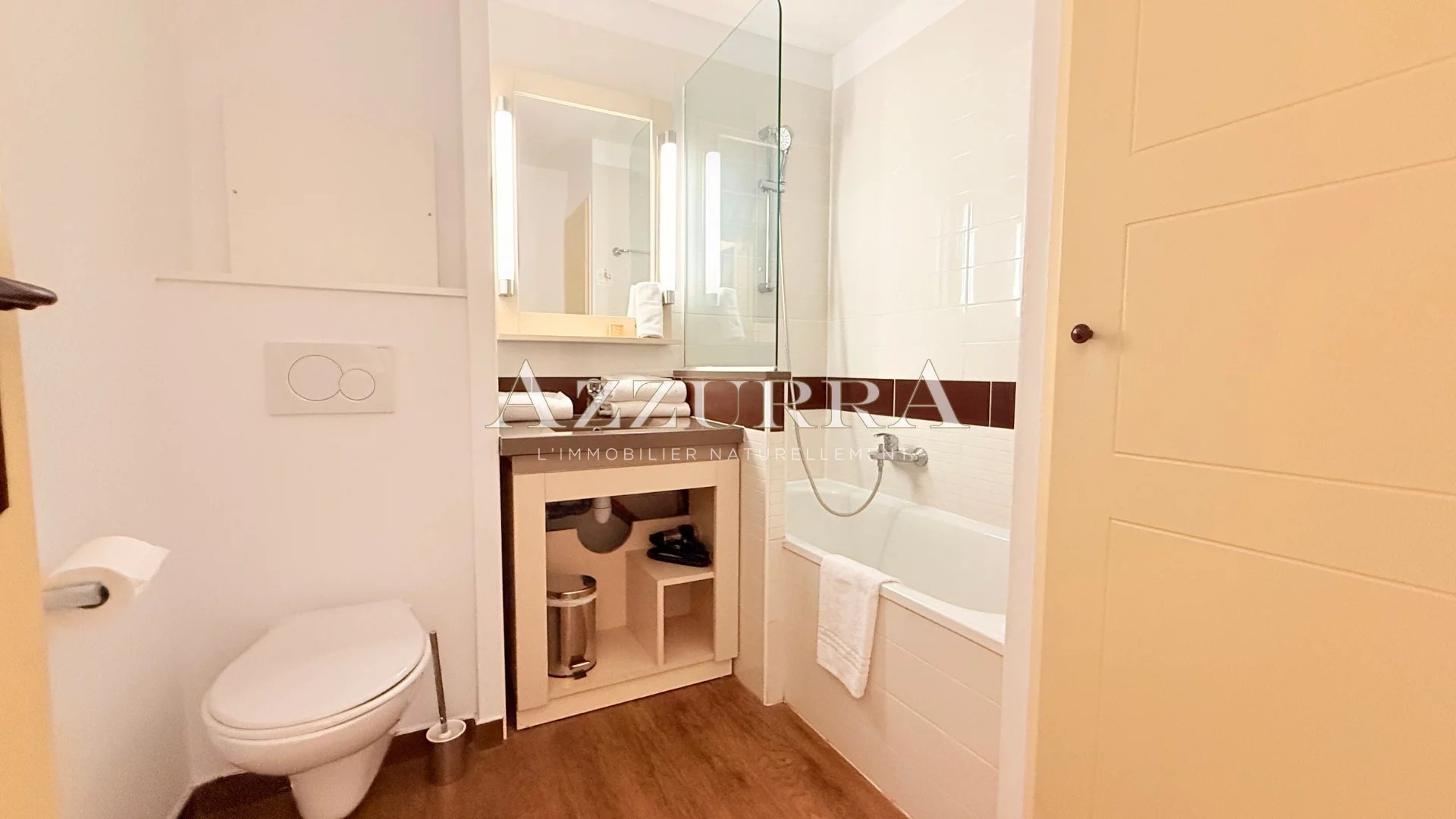 AGAY CAP ESTEREL SUPERBE T3 DUPLEX VUE MER PANORAMIQUE. PARKING PRIVE LIBRE DE SUITE