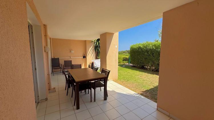 AGAY - CAP ESTEREL À vendre 3 pièces rez-de-jardin trame large