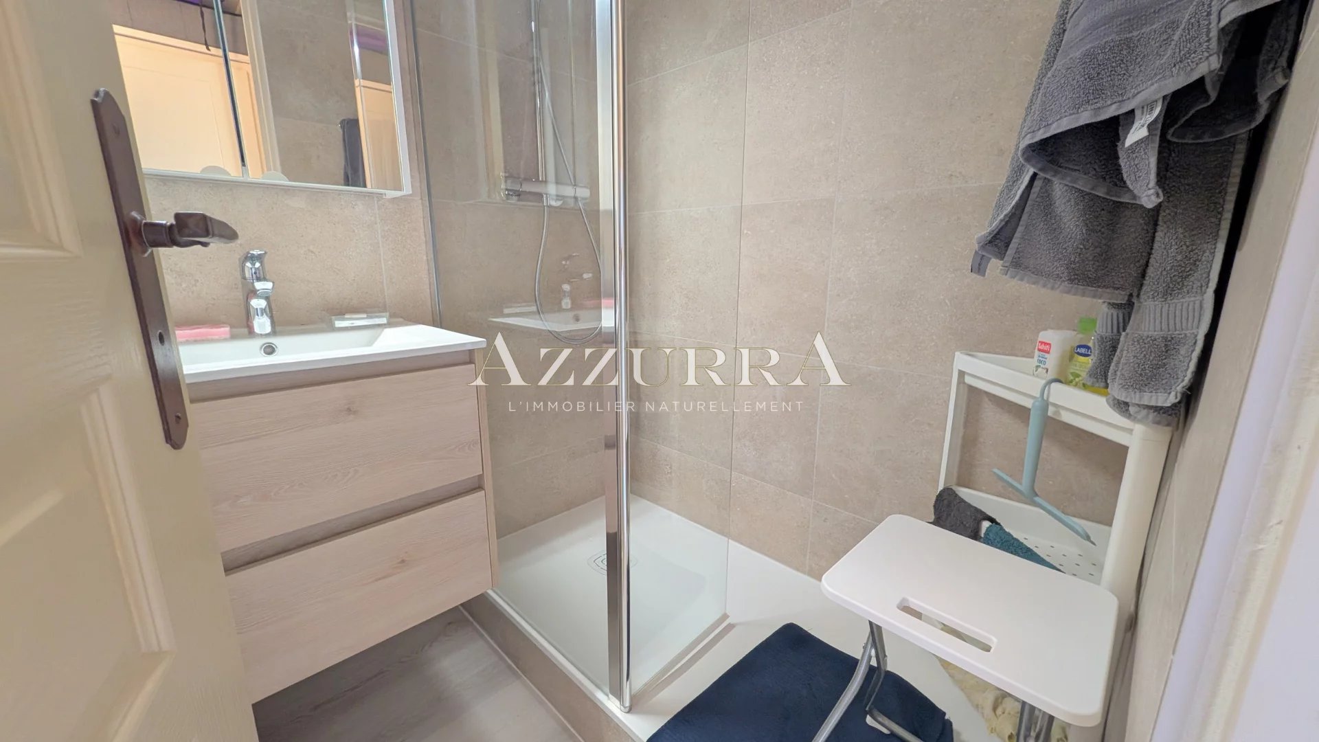 A vendre AGAY - CAP ESTEREL – Superbe 2 pièces vue mer, parking, climatisation
