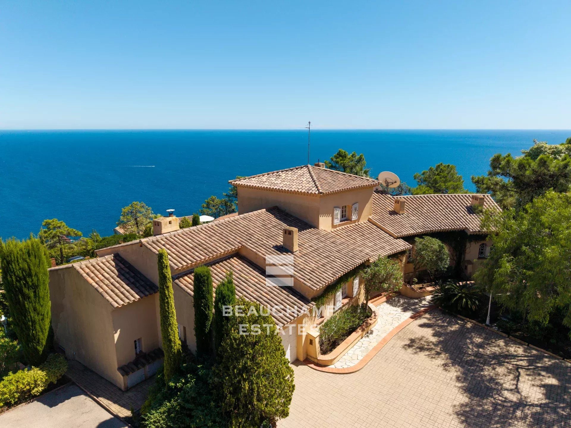 Villa 5 chambres avec vue mer panoramique – Le Trayas
