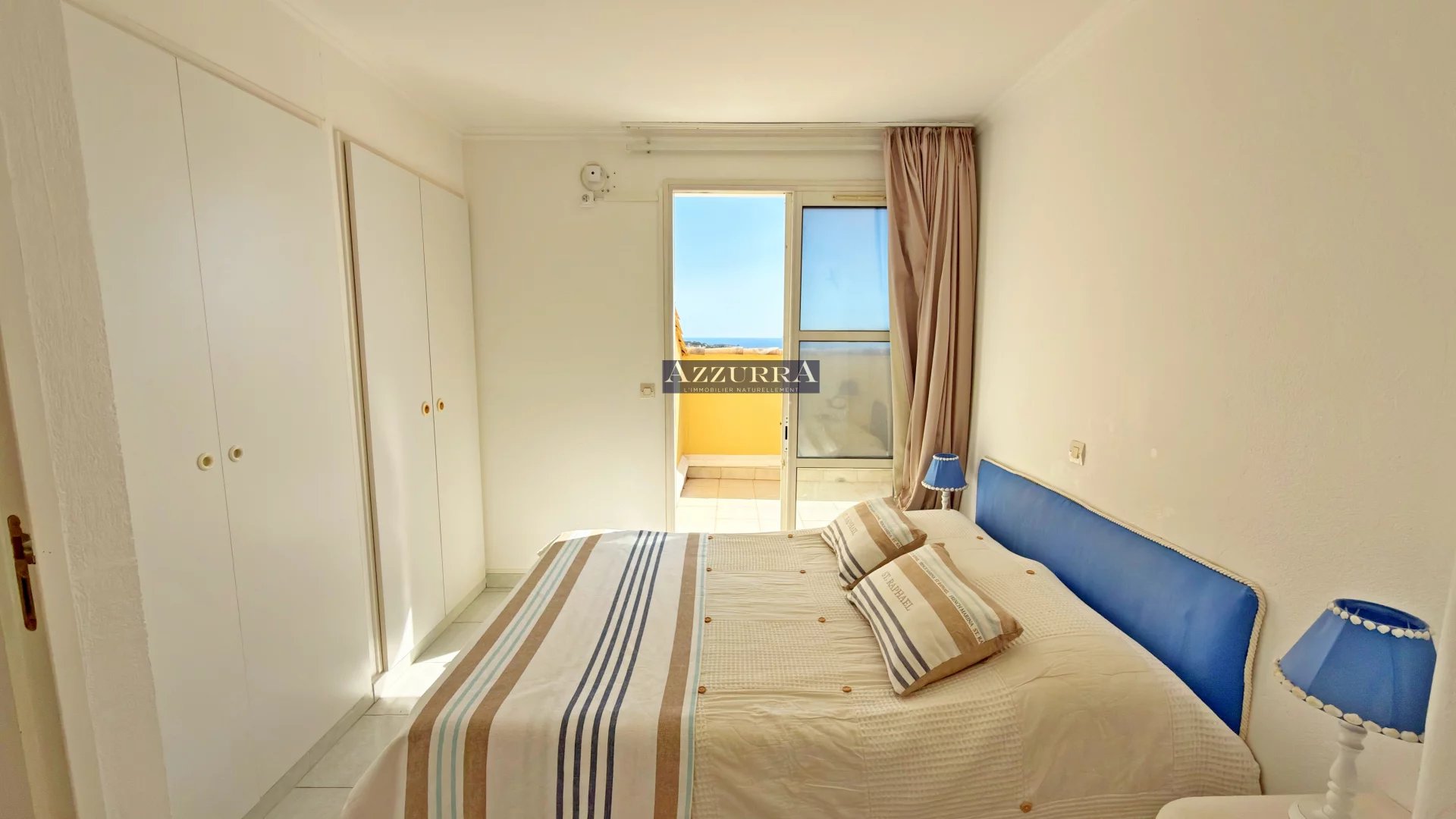 AGAY CAP ESTEREL VILLAGE 3 PIECES DUPLEX VUE MER - PARKING PRIVE - LIBRE DE SUITE