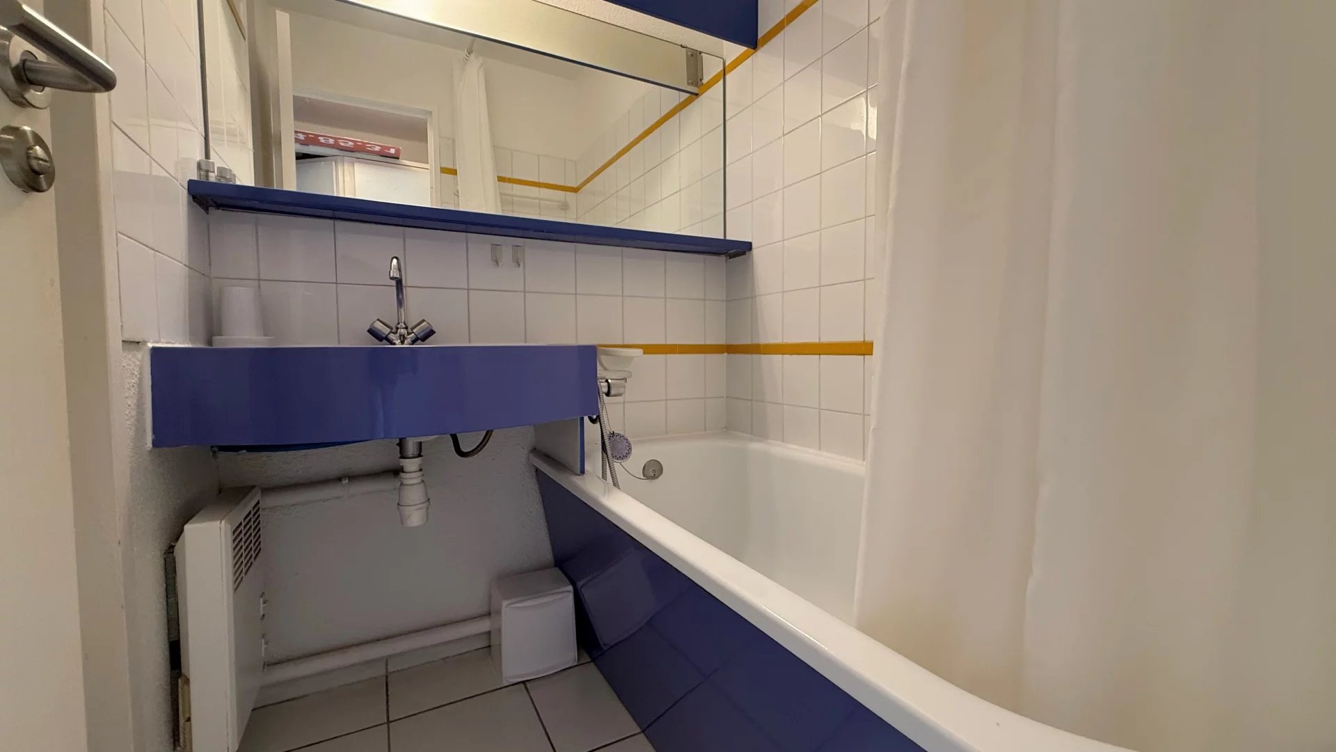 AGAY Cap Esterel - Beau studio cabine meublé avec terrasse