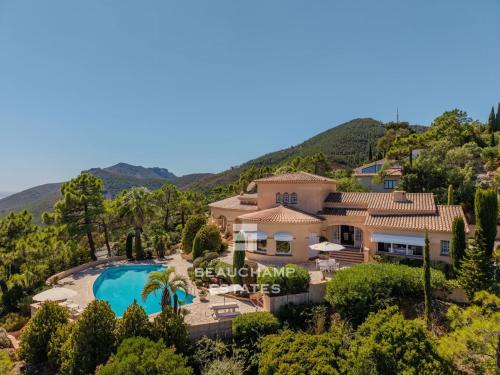 Villa 5 chambres avec vue mer panoramique – Le Trayas