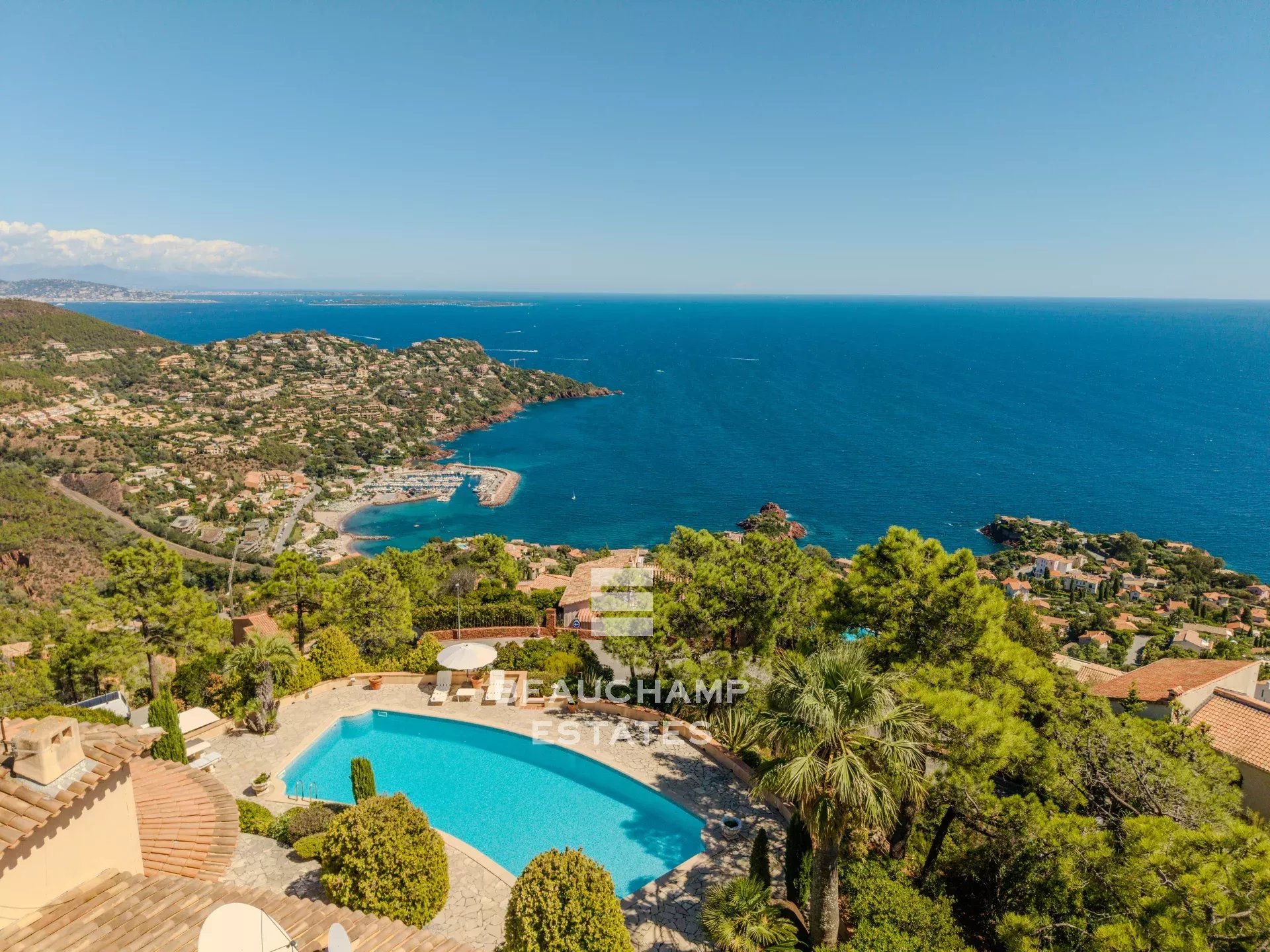 Villa 5 chambres avec vue mer panoramique – Le Trayas
