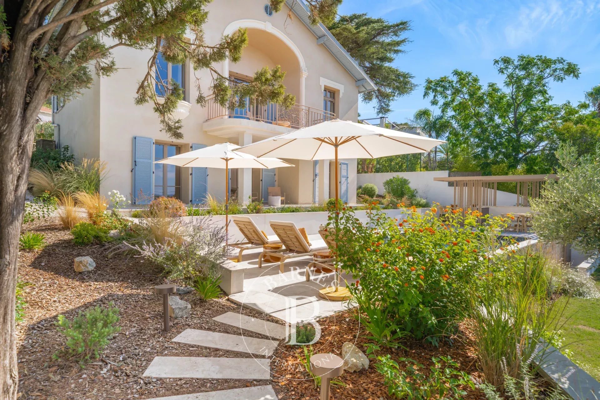VILLA BELLE ÉPOQUE RÉNOVÉE - VUE MER PANORAMIQUE - CENTRE VILLE