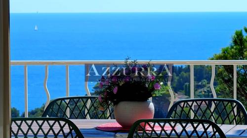 AGAY CAP ESTEREL 2 PIECES DERNIER ETAGE VUE MER PANORAMIQUE