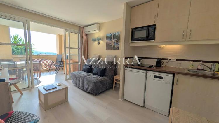 A vendre AGAY - CAP ESTEREL – Superbe 2 pièces vue mer, parking, climatisation
