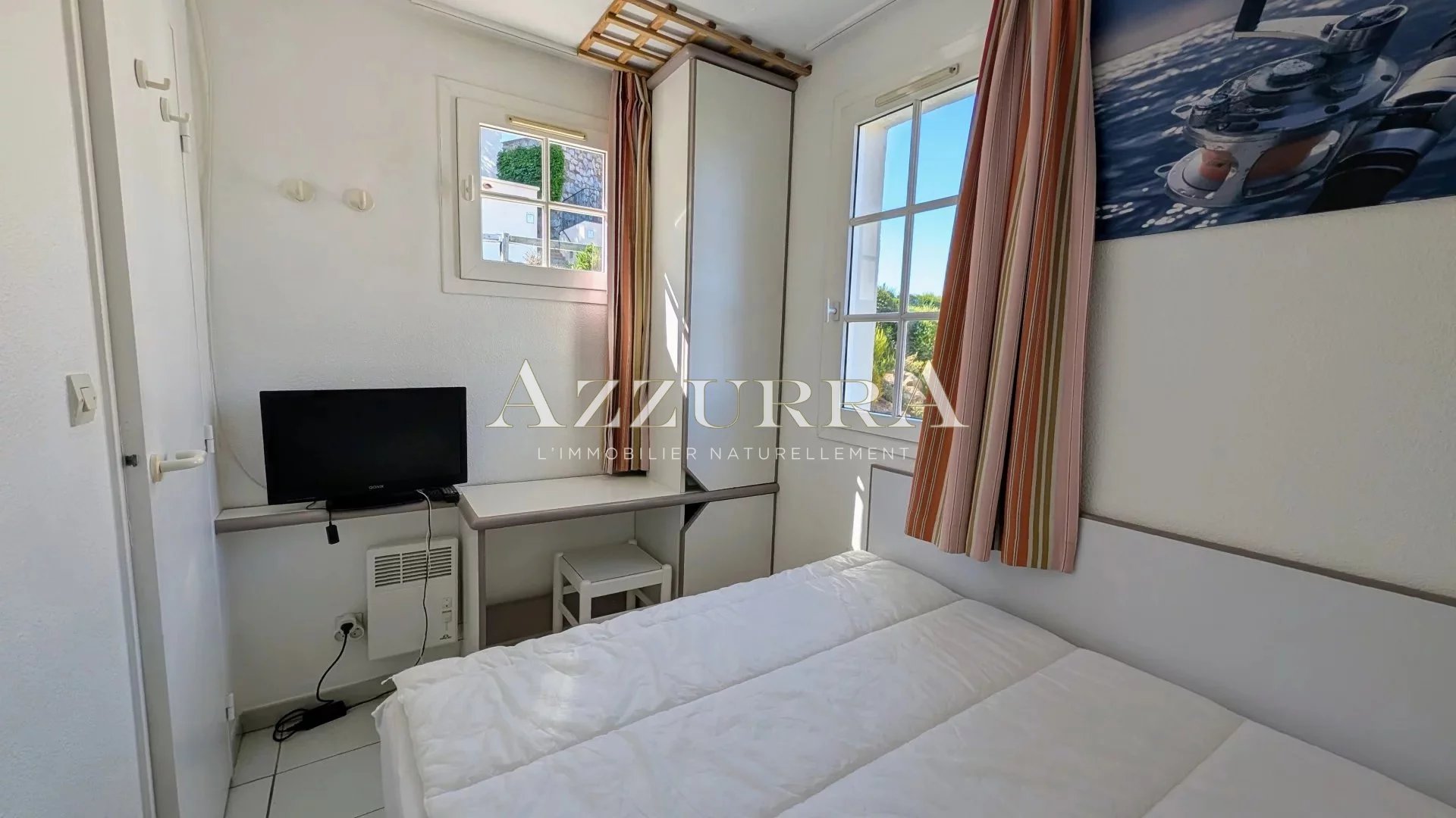 AGAY CAP ESTEREL 2 PIECES VUE MER; PARKING